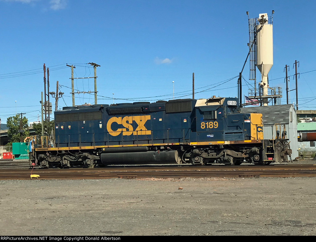 CSX SD40-2 8189